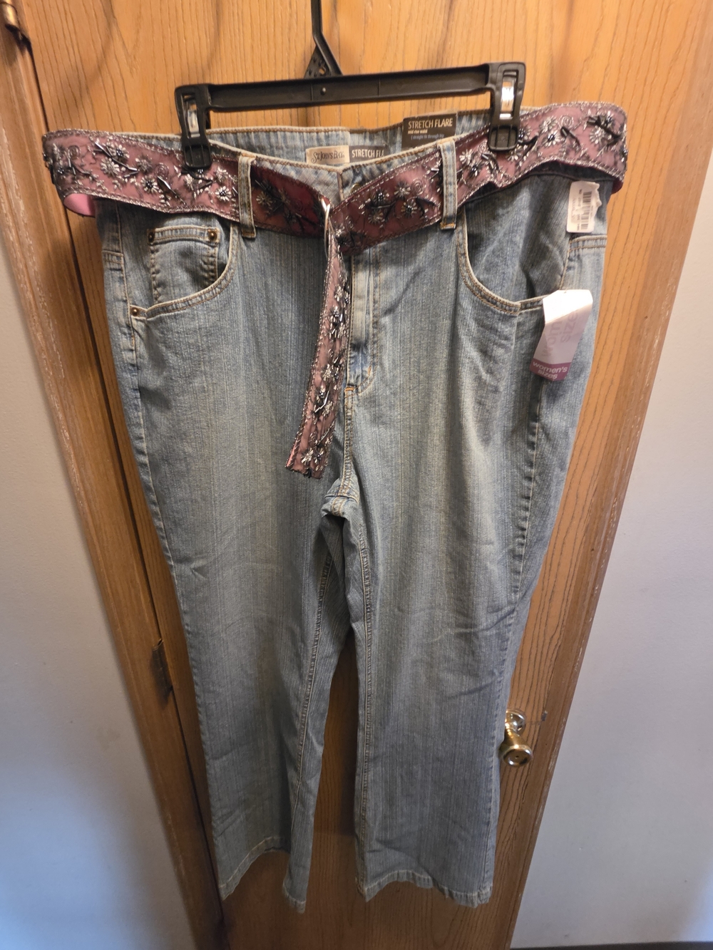 Vintage St. John's Bay Light Blue Straight Leg Jeans with Pink Embroidered Belt